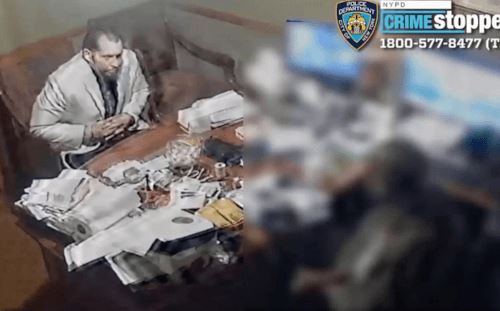 Притворившись скорбящим родственником, злодей избил и ограбил директора похоронного бюро