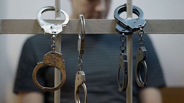 Мужчину арестовали за кражу эротического танца